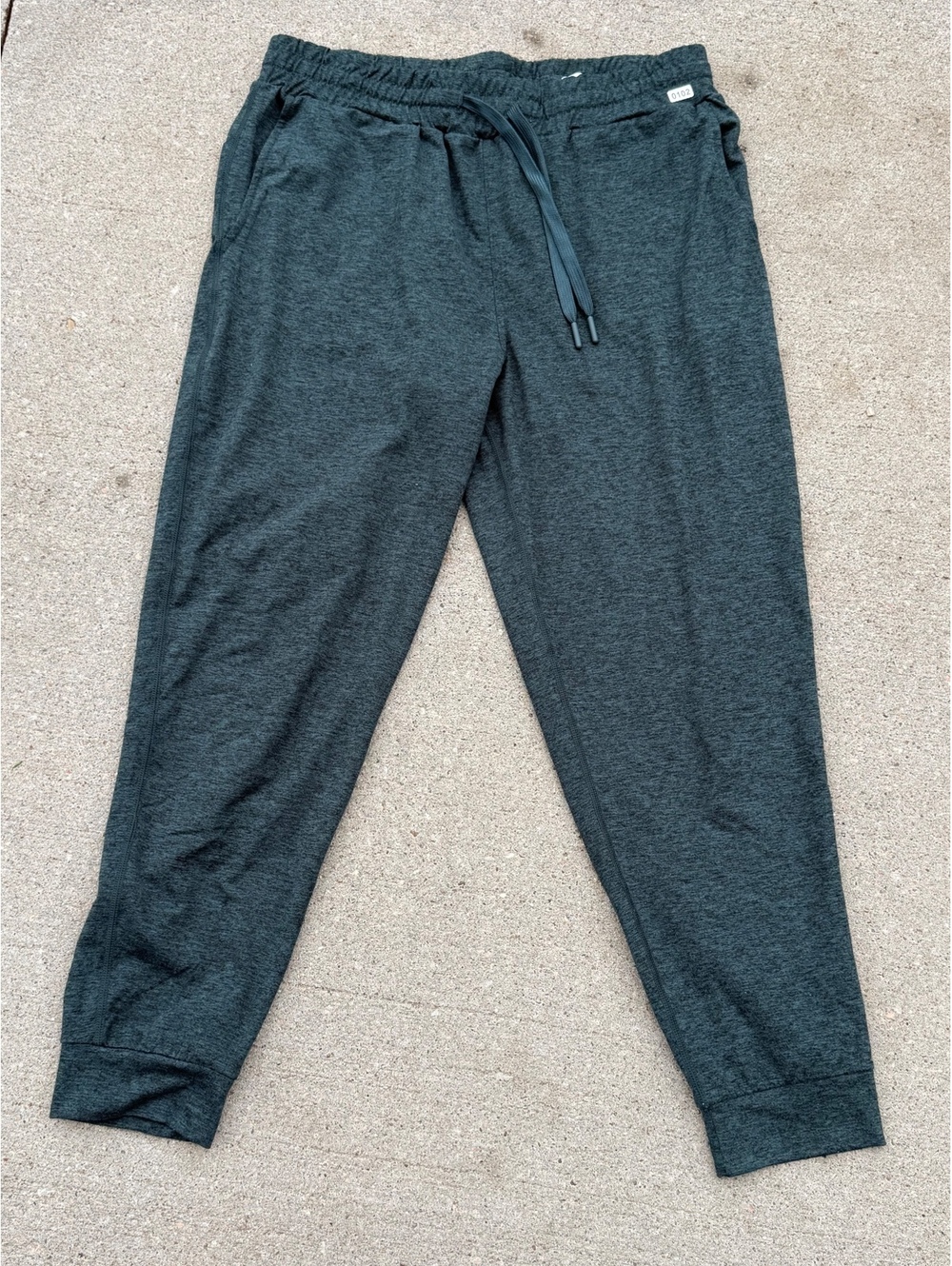 Women’s Quince Flowknit Mid-Rise Heather Green Jogger Pants Medium
